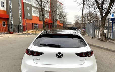 Mazda 3, 2019 год, 2 250 000 рублей, 24 фотография