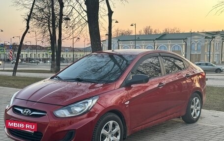 Hyundai Solaris II рестайлинг, 2013 год, 850 000 рублей, 6 фотография