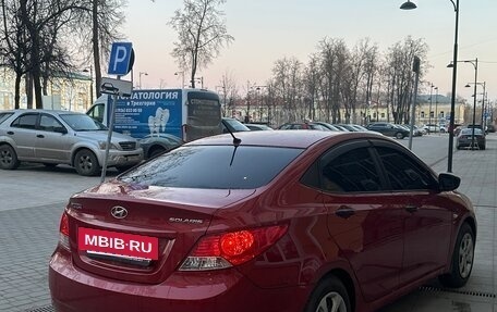 Hyundai Solaris II рестайлинг, 2013 год, 850 000 рублей, 3 фотография