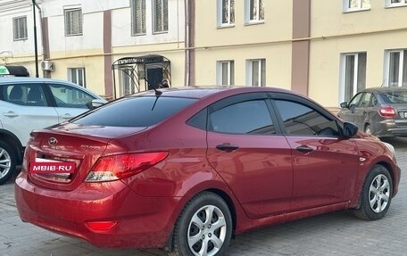 Hyundai Solaris II рестайлинг, 2013 год, 850 000 рублей, 8 фотография