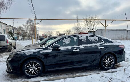 Toyota Camry, 2023 год, 4 230 000 рублей, 3 фотография