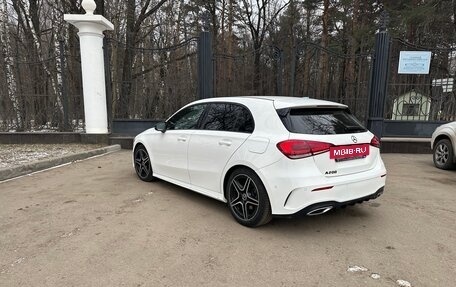 Mercedes-Benz A-Класс, 2019 год, 3 100 000 рублей, 6 фотография