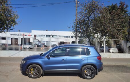 Volkswagen Tiguan I, 2011 год, 2 333 000 рублей, 2 фотография