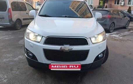 Chevrolet Captiva I, 2013 год, 1 650 000 рублей, 2 фотография