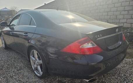 Mercedes-Benz CLS, 2007 год, 1 000 000 рублей, 4 фотография