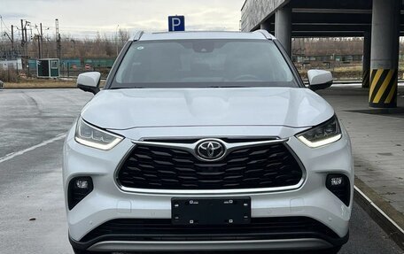 Toyota Highlander, 2024 год, 5 580 000 рублей, 4 фотография