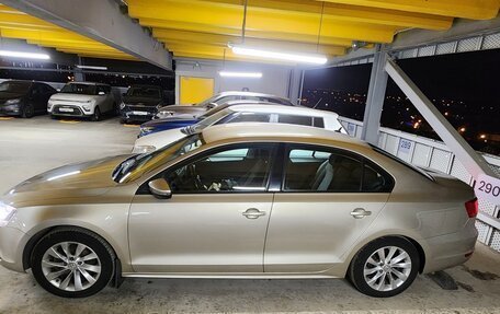 Volkswagen Jetta VI, 2012 год, 890 000 рублей, 2 фотография