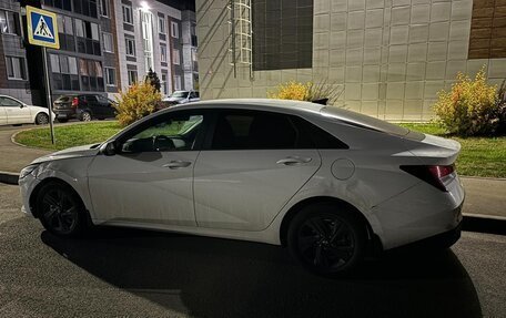 Hyundai Elantra, 2021 год, 1 700 000 рублей, 3 фотография