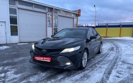 Toyota Camry, 2018 год, 2 750 000 рублей, 10 фотография