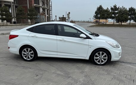 Hyundai Solaris II рестайлинг, 2013 год, 850 000 рублей, 6 фотография