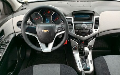 Chevrolet Cruze II, 2011 год, 745 000 рублей, 12 фотография