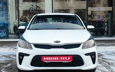 KIA Rio IV, 2017 год, 900 000 рублей, 2 фотография