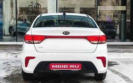 KIA Rio IV, 2017 год, 900 000 рублей, 5 фотография