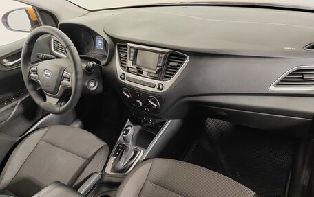 Hyundai Solaris II рестайлинг, 2017 год, 1 349 000 рублей, 13 фотография