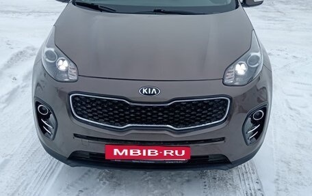 KIA Sportage IV рестайлинг, 2018 год, 1 800 000 рублей, 5 фотография