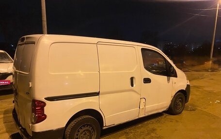 Nissan NV200, 2010 год, 777 000 рублей, 2 фотография