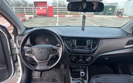 Hyundai Solaris II рестайлинг, 2017 год, 1 190 000 рублей, 8 фотография