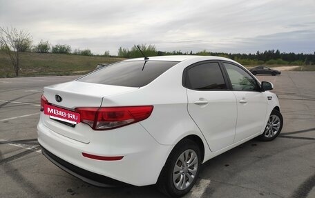 KIA Rio III рестайлинг, 2016 год, 920 000 рублей, 3 фотография