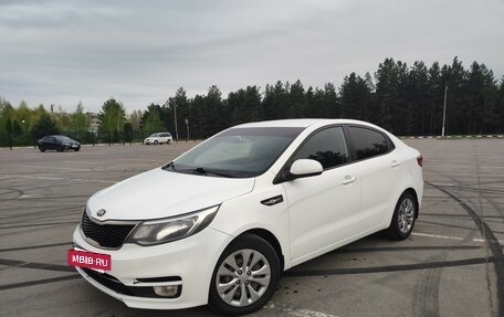 KIA Rio III рестайлинг, 2016 год, 920 000 рублей, 10 фотография