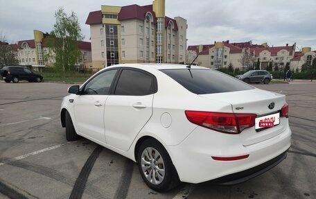 KIA Rio III рестайлинг, 2016 год, 920 000 рублей, 12 фотография