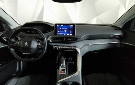 Peugeot 3008 II, 2017 год, 1 679 000 рублей, 10 фотография