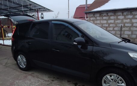 Renault Scenic III, 2010 год, 700 000 рублей, 23 фотография