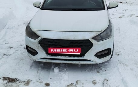 Hyundai Solaris II рестайлинг, 2018 год, 777 000 рублей, 2 фотография