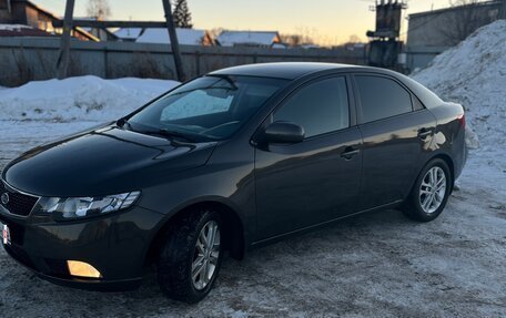 KIA Cerato III, 2011 год, 800 000 рублей, 3 фотография