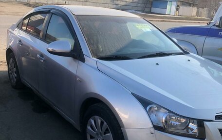 Chevrolet Cruze II, 2011 год, 550 000 рублей, 2 фотография