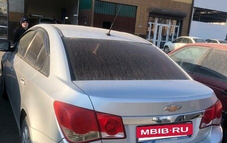 Chevrolet Cruze II, 2011 год, 550 000 рублей, 3 фотография