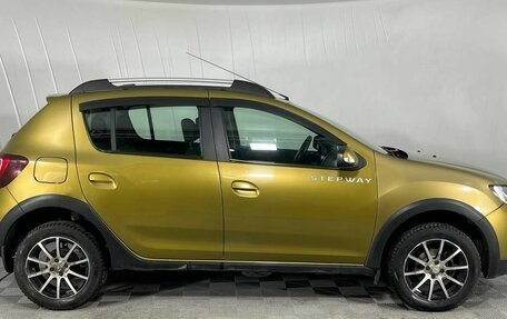 Renault Sandero II рестайлинг, 2015 год, 1 100 000 рублей, 4 фотография