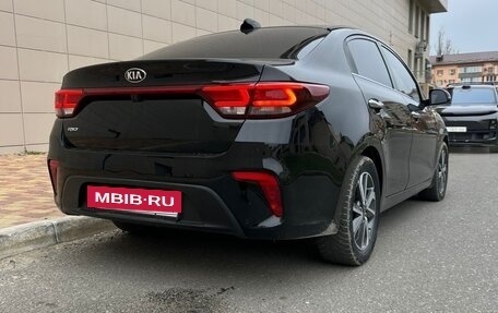 KIA Rio IV, 2019 год, 1 550 000 рублей, 3 фотография