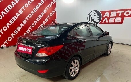 Hyundai Solaris II рестайлинг, 2011 год, 915 000 рублей, 5 фотография