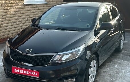 KIA Rio III рестайлинг, 2017 год, 1 050 000 рублей, 1 фотография