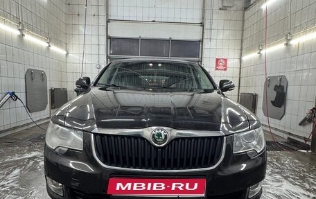 Skoda Superb III рестайлинг, 2009 год, 790 000 рублей, 1 фотография