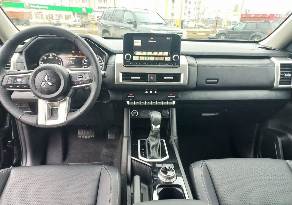 Mitsubishi L200, 2024 год, 6 400 000 рублей, 20 фотография