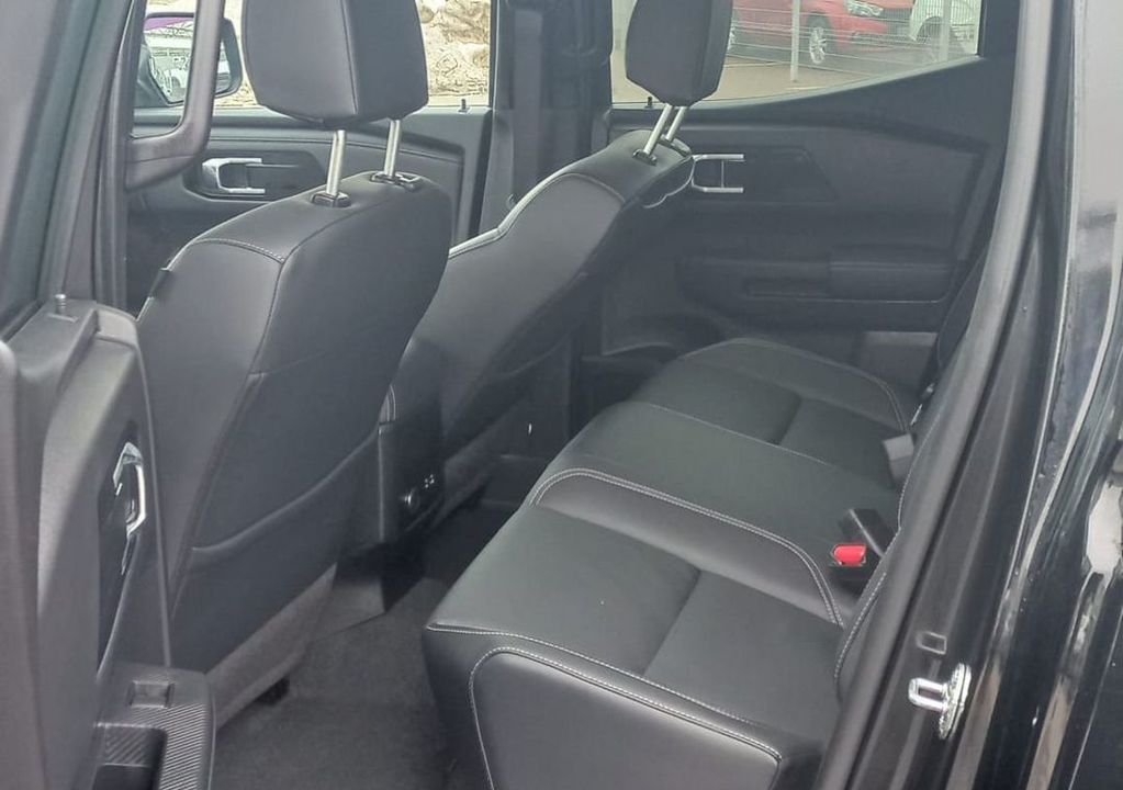 Mitsubishi L200, 2024 год, 6 400 000 рублей, 26 фотография