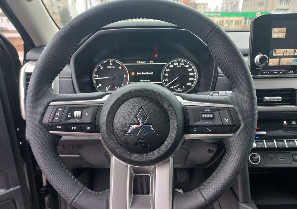 Mitsubishi L200, 2024 год, 6 400 000 рублей, 19 фотография