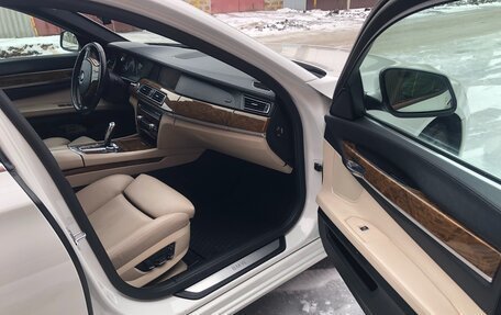 BMW 7 серия, 2010 год, 2 400 000 рублей, 11 фотография