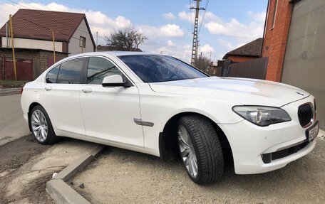 BMW 7 серия, 2010 год, 2 400 000 рублей, 17 фотография