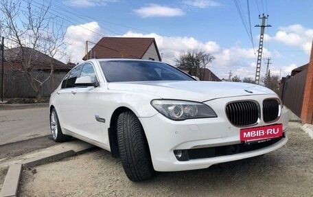 BMW 7 серия, 2010 год, 2 400 000 рублей, 2 фотография