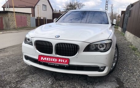 BMW 7 серия, 2010 год, 2 400 000 рублей, 34 фотография