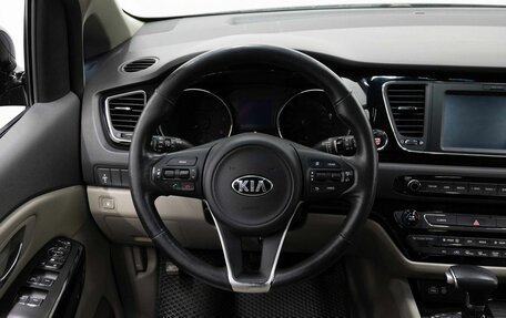 KIA Carnival III, 2017 год, 2 490 000 рублей, 19 фотография