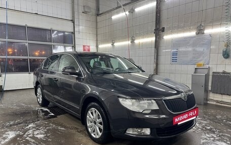 Skoda Superb III рестайлинг, 2009 год, 790 000 рублей, 2 фотография