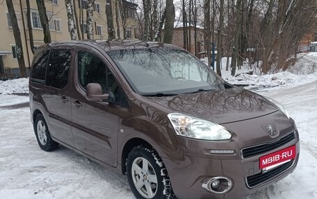 Peugeot Partner II рестайлинг 2, 2013 год, 930 000 рублей, 2 фотография