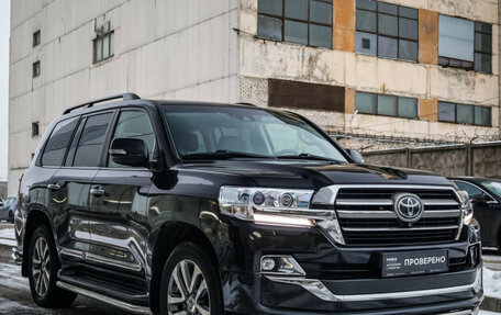 Toyota Land Cruiser 200, 2018 год, 9 785 000 рублей, 4 фотография