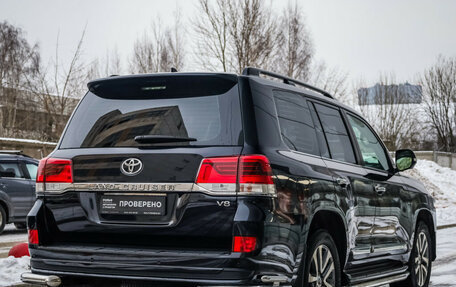 Toyota Land Cruiser 200, 2018 год, 9 785 000 рублей, 5 фотография