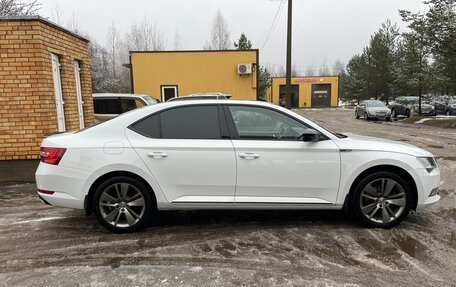 Skoda Superb III рестайлинг, 2018 год, 2 800 000 рублей, 5 фотография