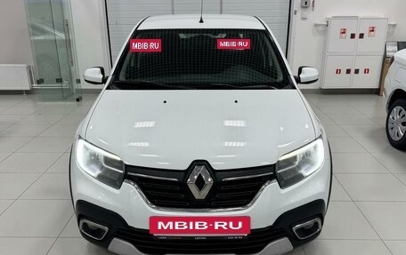 Renault Logan II, 2019 год, 830 000 рублей, 2 фотография