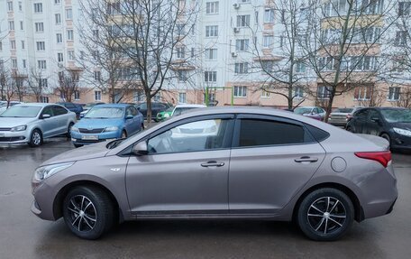 Hyundai Solaris II рестайлинг, 2018 год, 1 350 000 рублей, 5 фотография